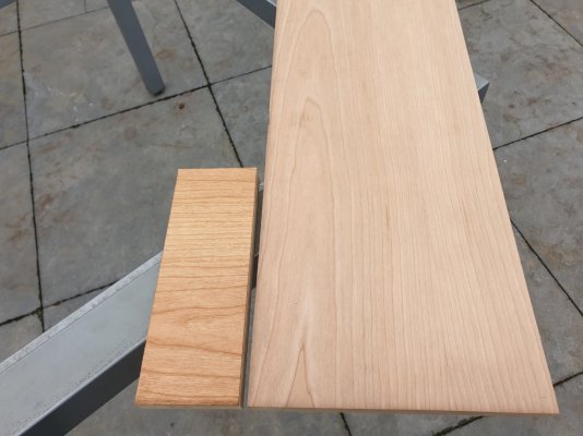 Purper pak Noord Is dit nou notenhout of kersenhout? | Woodworking.nl